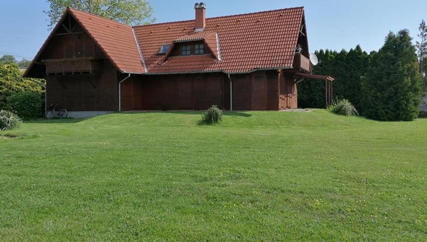 Almos Apartman Balatonfenyves Exterior foto
